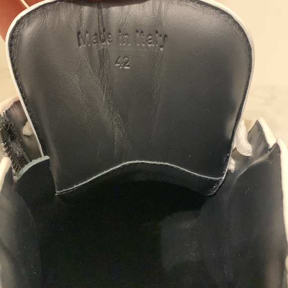 White leather Italian made high top sneakers - Picture 4 of 5